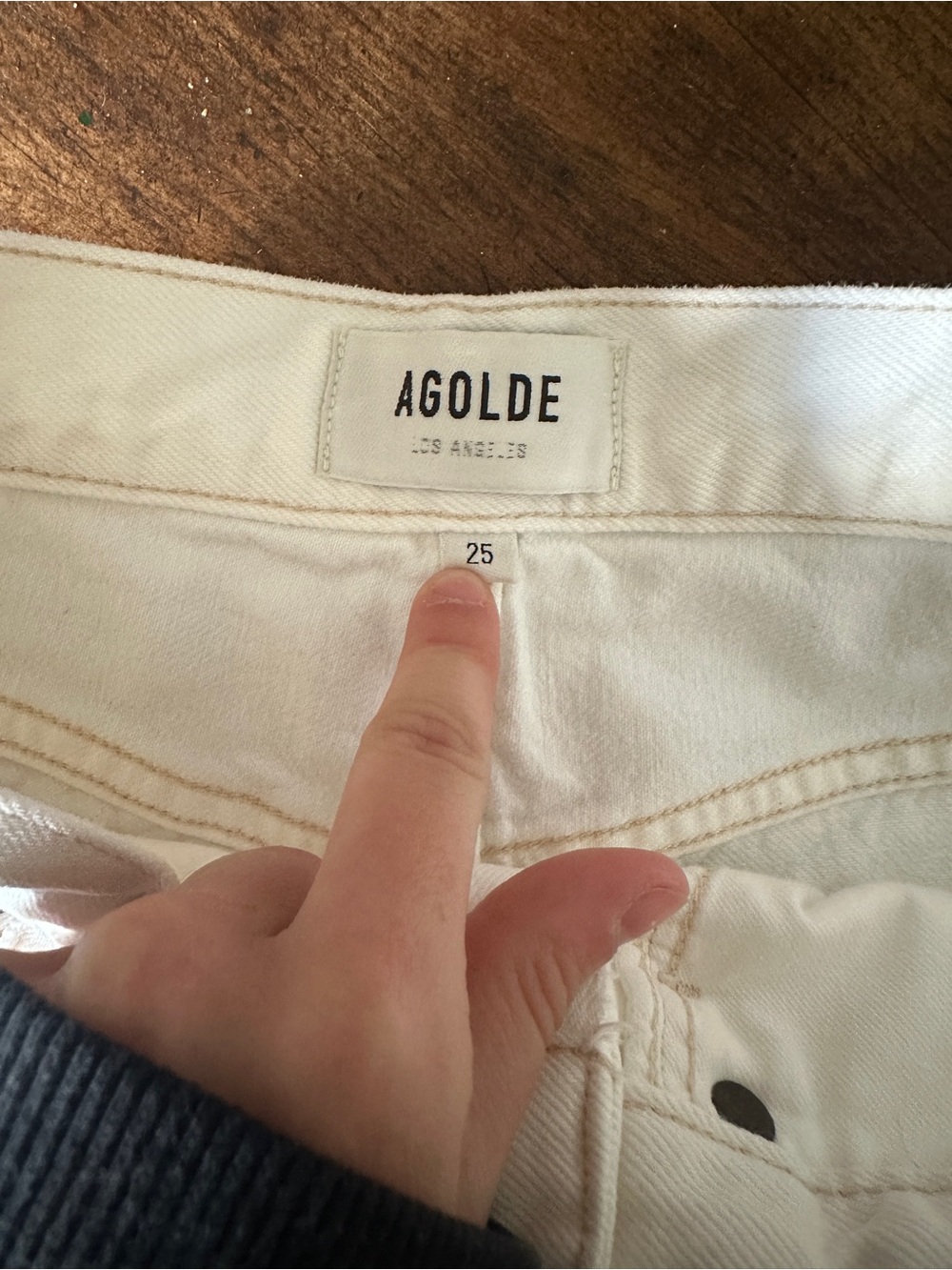 White Agolde Aritzia Denim Shorts - Picture 2 of 7